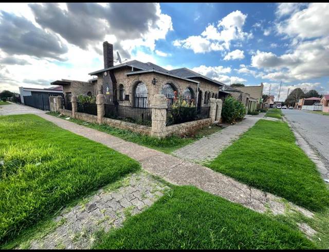 2 BEDROOM HOUSE FOR SALE IN GEDULD